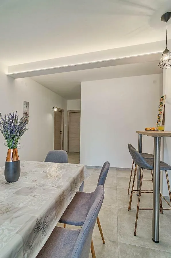 Apartments Prodan Fazana