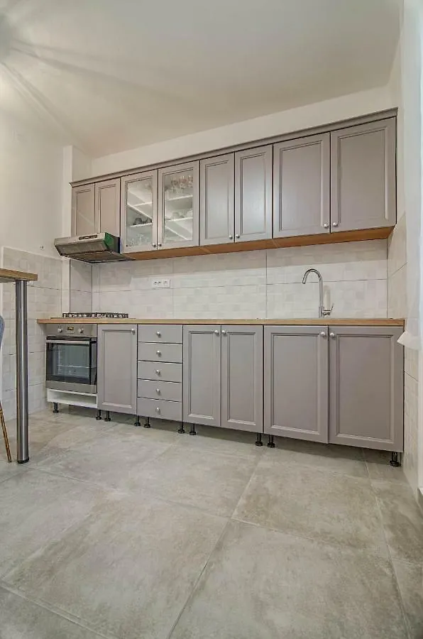 Apartments Prodan Fazana 0*,